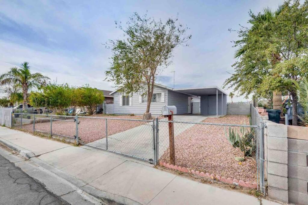 Cozy Home! 16 Min Away From Strip And Fremont Las Vegas Esterno foto