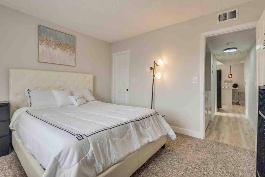 Cozy Home! 16 Min Away From Strip And Fremont Las Vegas Esterno foto